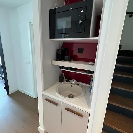 Bw Terrace Floor With River View & Self Check-in Appartamento *